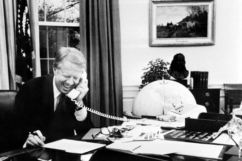 إيران لا تحزن على “مهندس العقوبات”