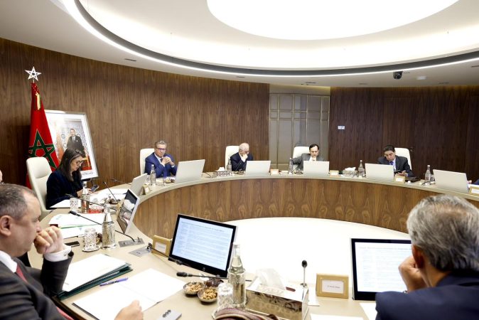 أخنوش يتعهد بتفعيل « حزمة من الإجراءات » على المدى القريب لإنعاش التشغيل