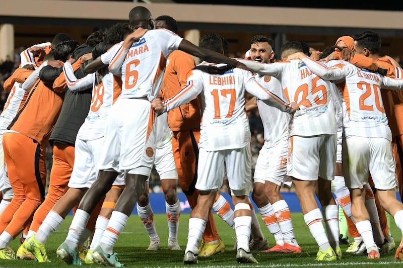 نهضة بركان يهيمن على ذهاب البطولة