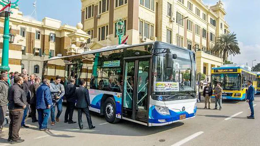 الحكومة: خطة لتجهيز 1.5 مليون مركبة وإنشاء 1000 محطة تموين غاز طبيعي