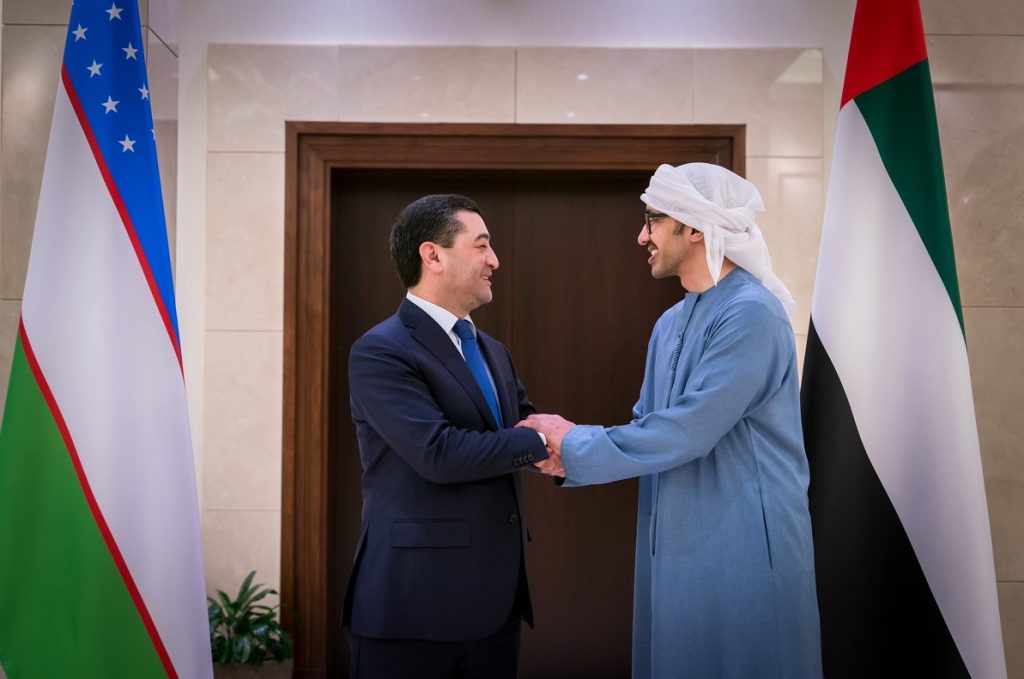 عبدالله بن زايد يستقبل وزير خارجية أوزبكستان ويبحثان تعزيز التعاون الثنائي