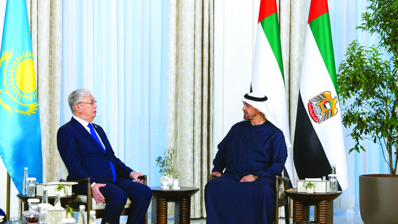 رئيس الدولة ورئيس كازاخستان يبحثان علاقات البلدين والقضايا المشتركة