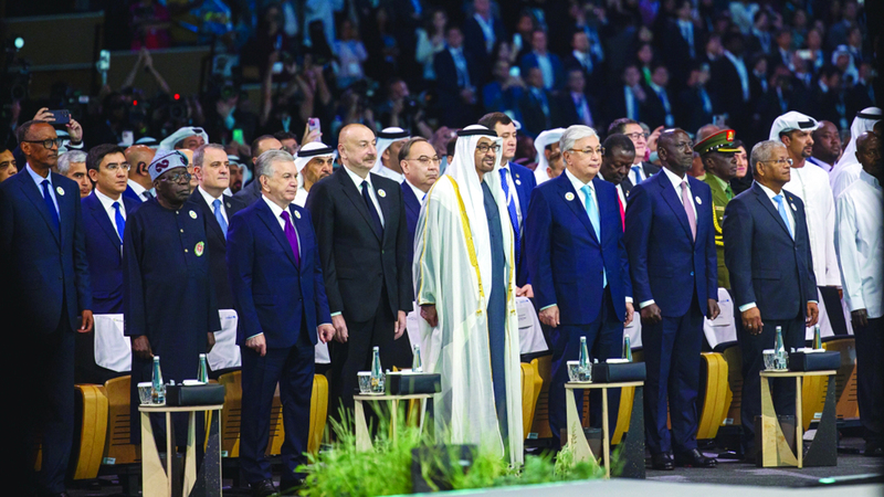 رئيس الدولة يشهد إطلاق أكبر مشروع للطاقة المتجددة على مستوى العالم