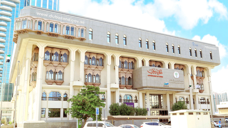 «أراضي دبي» تُعِدّ دليلاً حول مراحل التطوير العقاري في الإمارة