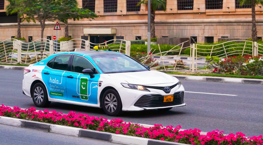 “الحجز الإلكتروني” يعزز الاستدامة وانسيابية الحركة المرورية في دبي