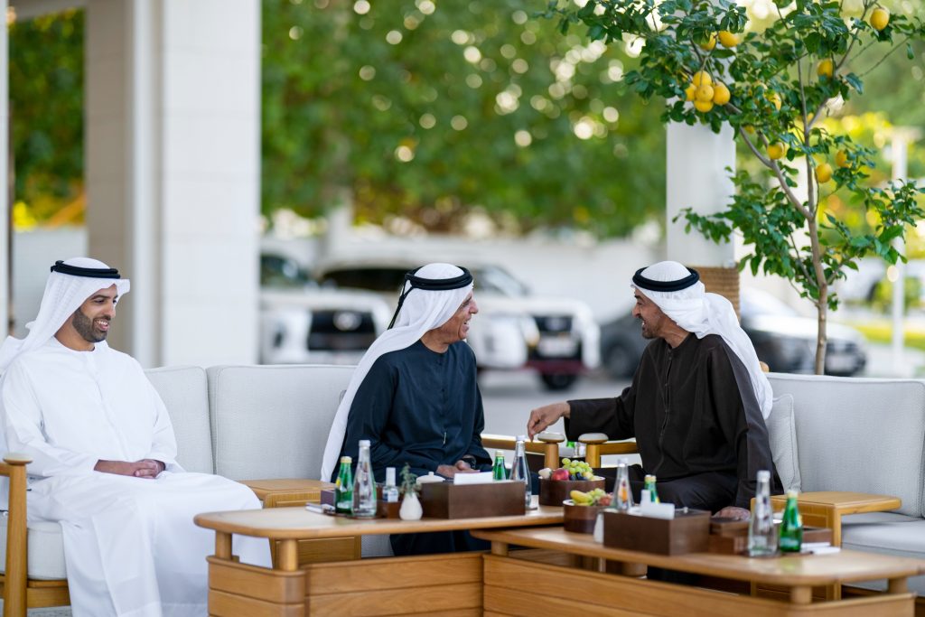 رئيس الدولة يستقبل حاكم رأس الخيمة