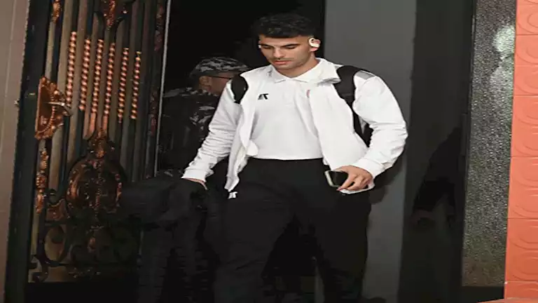 نادي نيوم السعودي يراقب أحمد السيد زيزو