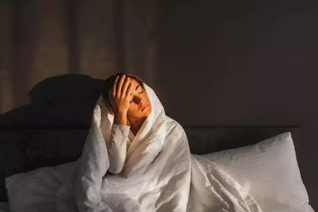 لماذا يستيقظ الكثيرون من النوم أكثر من مرة؟- اعرف السر