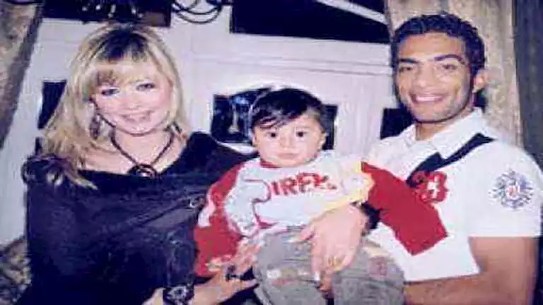 17 صورة ترصد معلومات عن زوجة شادي محمد السابقة وأبنائه وعدد بطولاته