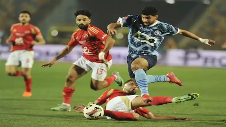 تعليق مثير للجدل من رئيس قناة الأهلي السابق على مباراة الفريق أمام بيراميدز