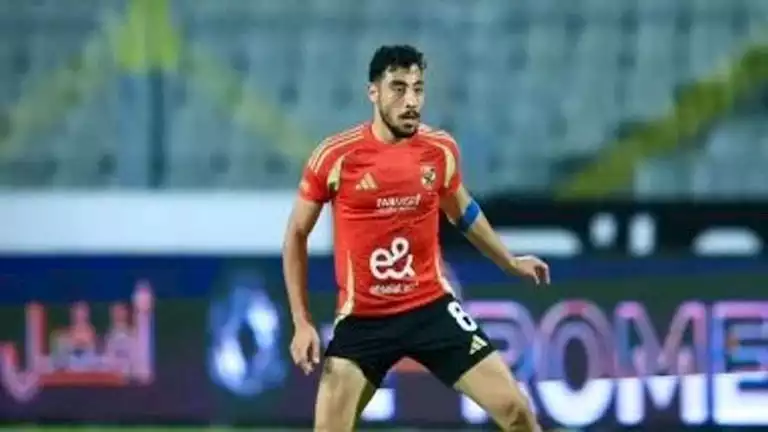 مصدر يكشف آخر تطورات تجديد عقد أكرم توفيق مع الأهلي