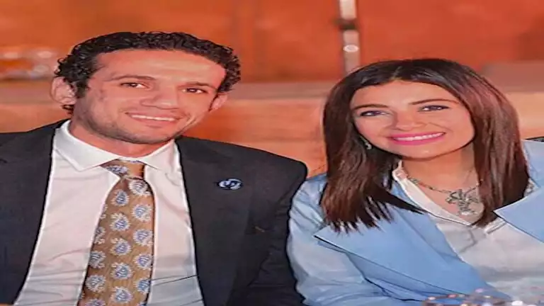 20 صورة روماسنية ترصد قصة حب محمد فضل وزوجته