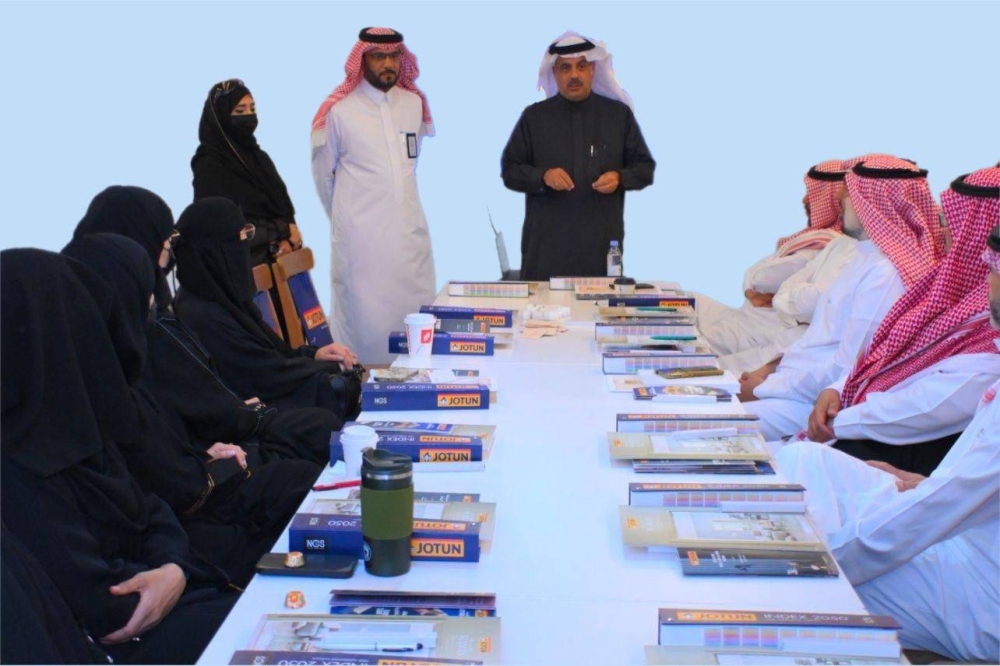 أكثر من 50 عملاً تشكيلياً لفناني تعليم جدة