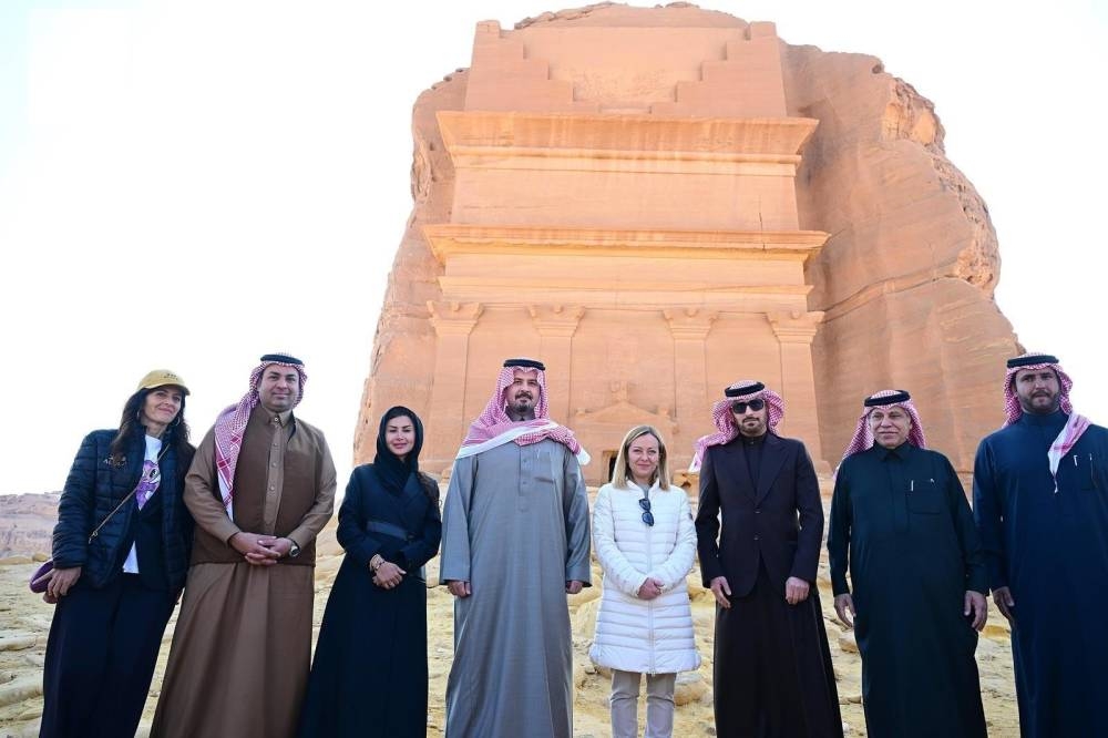 رئيسة وزراء إيطاليا تزور منطقة الحِجِر والمعالم التاريخية والأثرية في العُلا