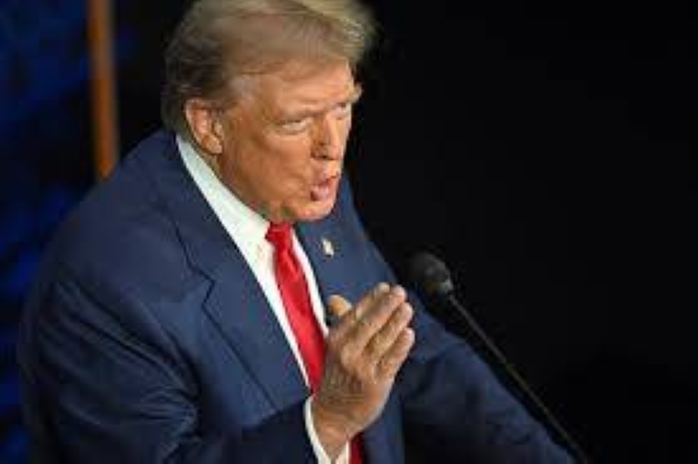 بأمر ترمب.. وقف جميع المنح والقروض الاتحادية