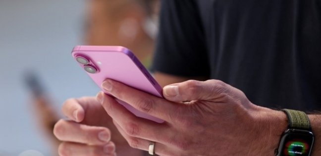 كيف يخدع المحتالون مستخدمي iPhone لاختراق الهاتف؟.. السر في الروابط