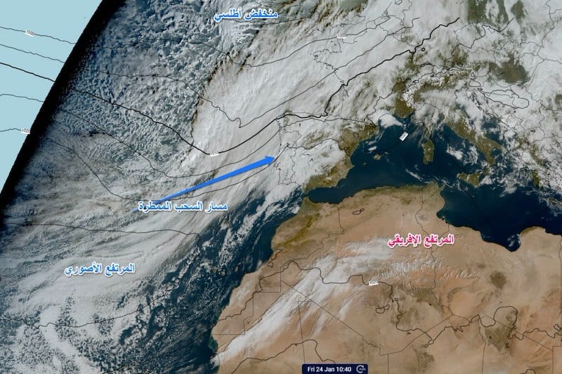 أمطار غزيرة تضيع قرب سواحل المغرب .. تفسيرات علمية لظاهرة “مُحيرة”