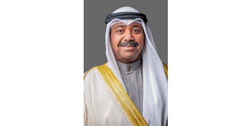 وزير الدفاع يوجه بقبول الطلبة الاحتياط في كلية علي الصباح العسكرية