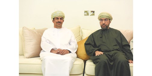 بالفيديو الخروصي أولم على شرف وزير الإعلام العماني