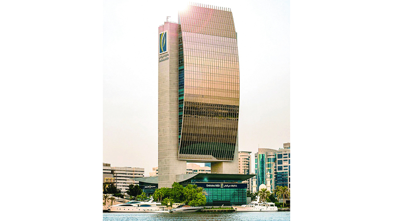 12 مليار درهم توزيعات مقترحة لـ 3 بنوك مدرجة في «دبي المالي»