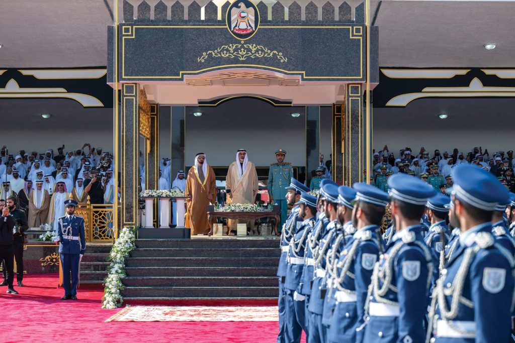 تحت رعاية رئيس الدولة.. خالد بن محمد بن زايد يشهد حفل تخريج كلية الشرطة