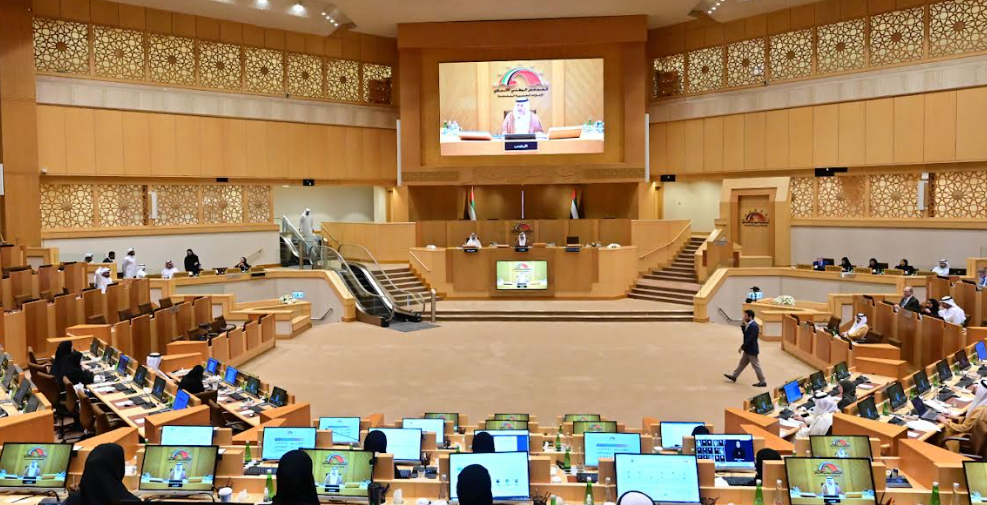 “الوطني” يناقش تحديات عمل “الأم العاملة” المعيلة لأطفال دون سن المدرسة وأصحاب همم