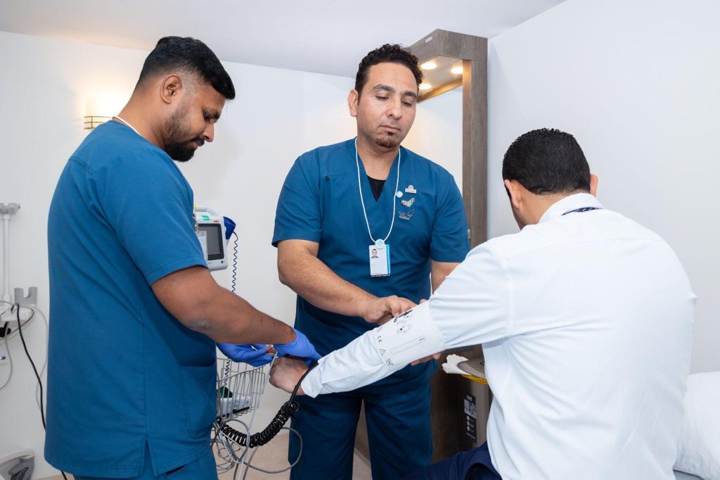 الطواقم الطبية بـ”دبي الصحية” جنود في ميدان القمة العالمية للحكومات 2025