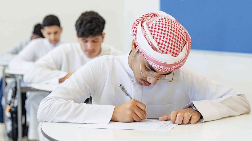 نتائج الطلاب في التقويم الأول للفصل الثاني عبر “الباركود”