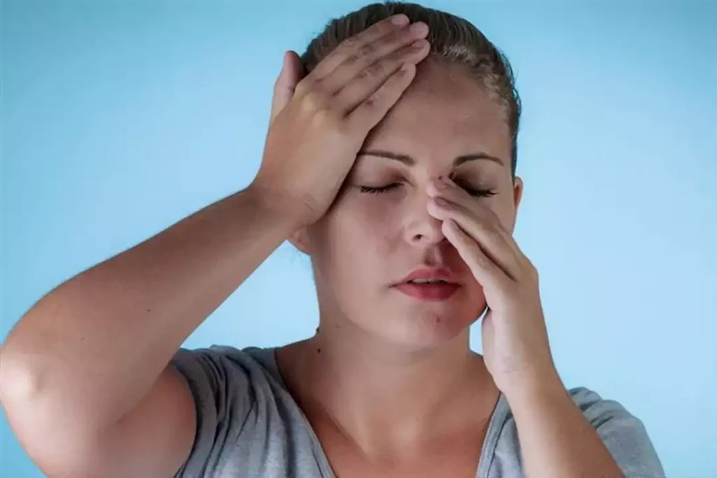 التهاب الجيوب الأنفية بعد نزلة البرد.. كيف تتعامل معه؟