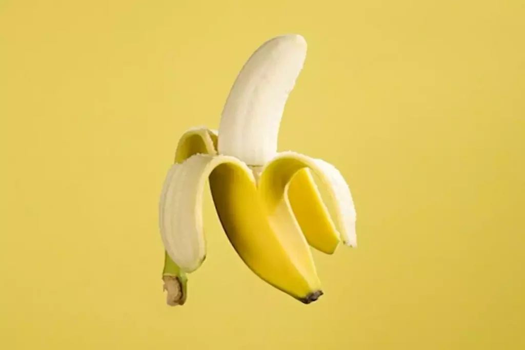 6 مخاطر لا تتوقعها.. هذا ما يفعله تناول 3 ثمرات من الموز على الريق