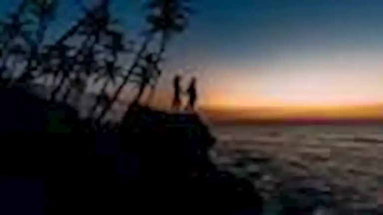 منها الرقص بالشارع.. أغرب احتفالات عيد الحب حول العالم