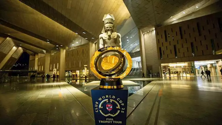 قناة الأهلي تستقبل مجسم كأس العالم للأندية