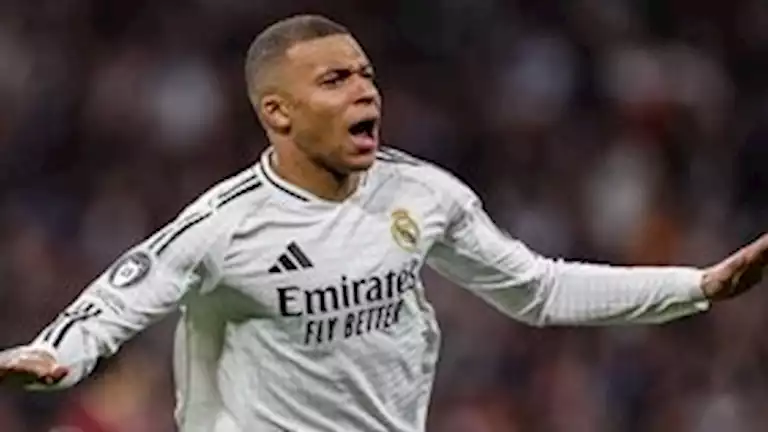 باريس سان جيرمان يقلب الطاولة ويطالب مبابي بـ89 مليون يورو.. ما القصة؟