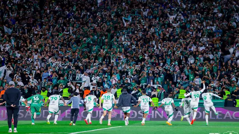 أهلي جدة يفوز على ضمك بالدوري السعودي