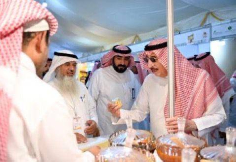 أمير جازان يدشّن فعاليات مهرجان العسل العاشر بمحافظة العيدابي