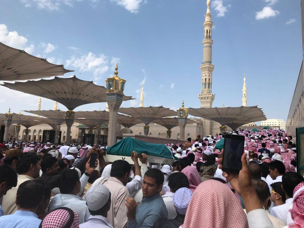 وفاة معلمة وسائق المركبة في حادثة على طريق المدينة – القصيم