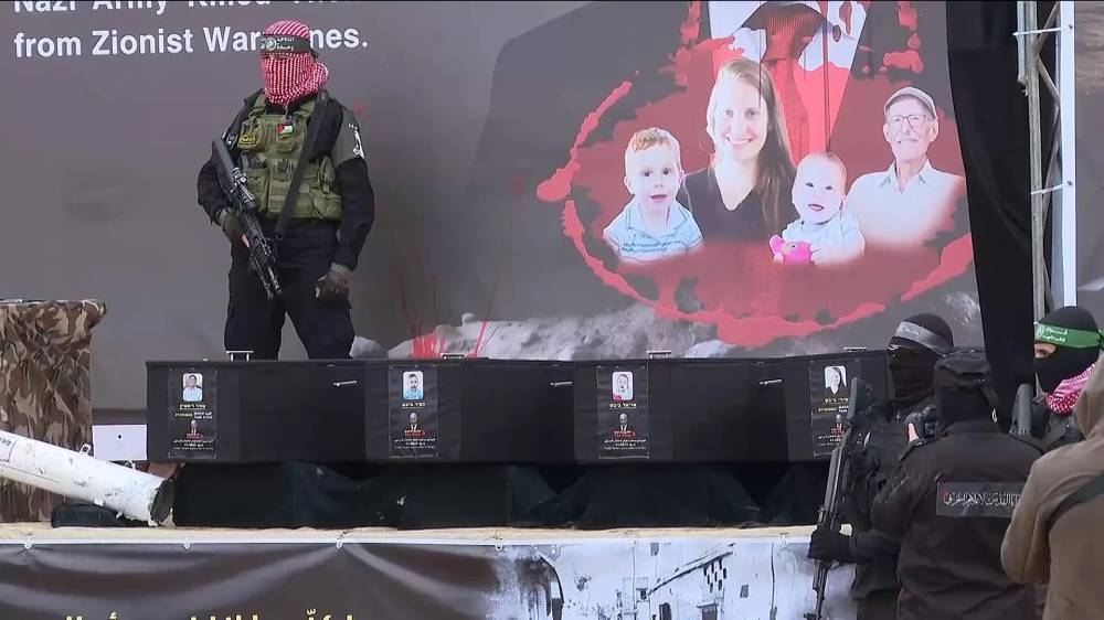 حماس تلتزم الصمت وإسرائيل تتوعد.. «جثة مجهولة» تهدد بعرقلة «صفقة التبادل»