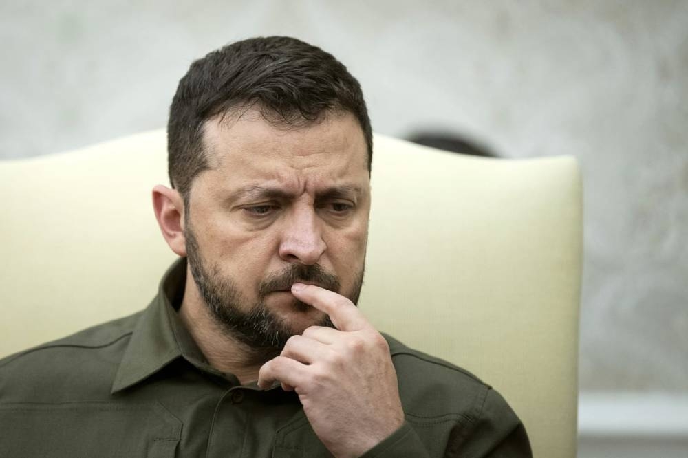 «نيويورك بوست»: على زيلينسكي مغادرة أوكرانيا