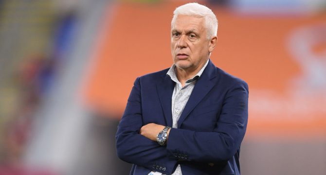 الجيش الملكي يعلن انفصاله عن مدربه فيلود ويعين مساعده مدربا مؤقتا