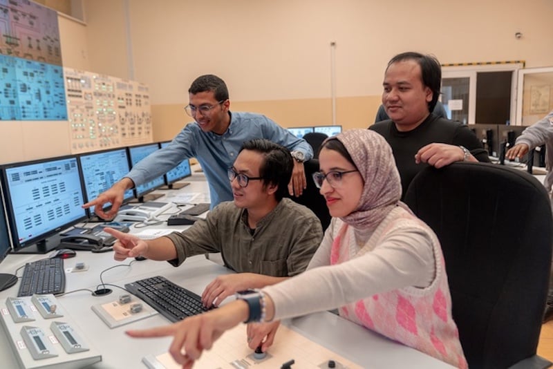 مغاربة يتعرفون على تقنيات نووية