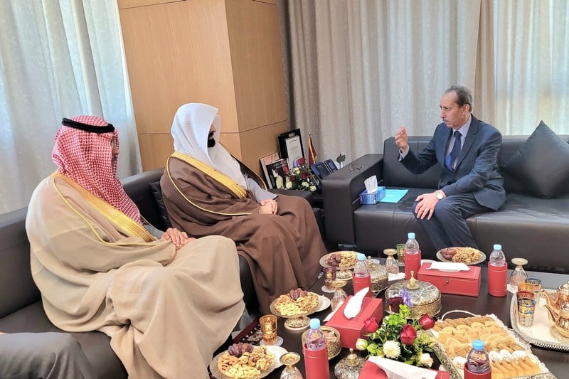 الداكي يتباحث مع مسؤول سعودي