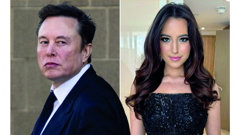 المؤثرة آشلي سان كلير تكشف عن إنجابها طفل ماسك الـ 13