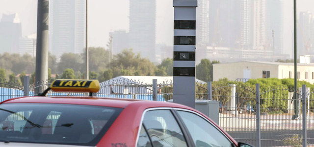 17 مخالفة مرورية ترصدها الرادارات في دبي