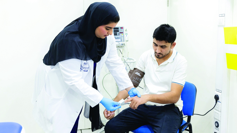 «الجليلة» توفر خدمات الفحص والتشخيص عبر عياداتها المتنقلة