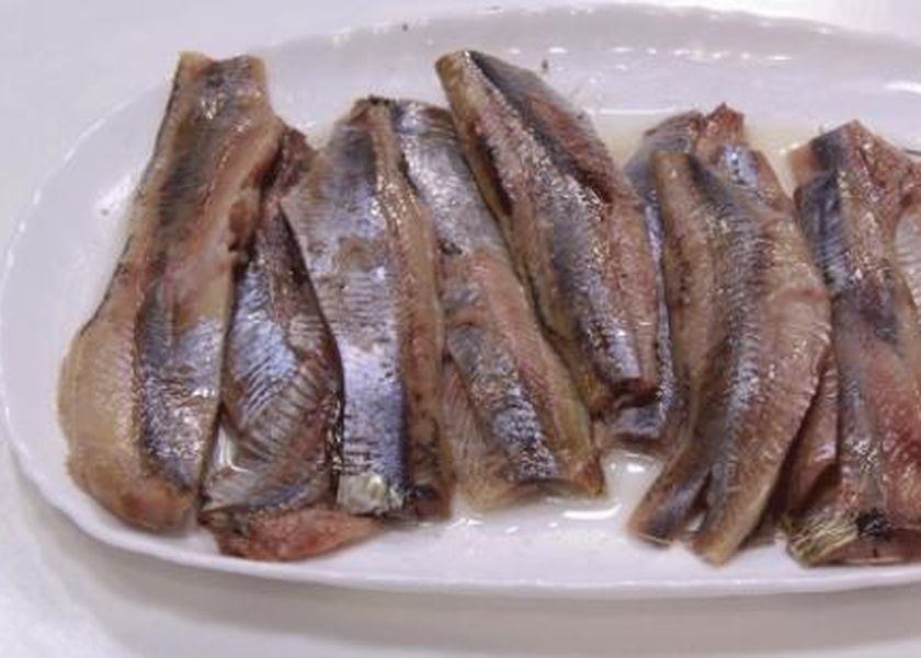 أضرار الإفراط في تناول الأسماك المملحة.. مخاطر صحية متعددة