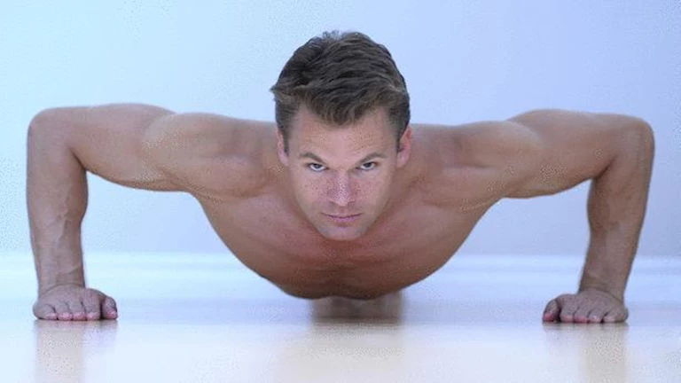 ما فوائد تمرين الضغط للجسم؟