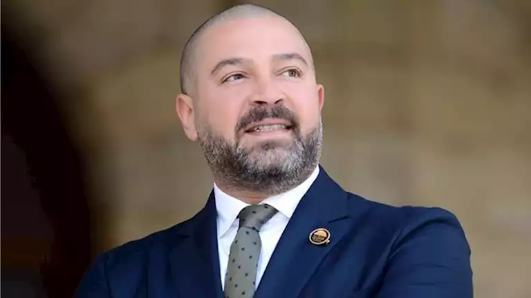 لماذا تقيم رابطة الأندية جولة واحدة خلال شهر مارس؟.. أحمد دياب يكشف