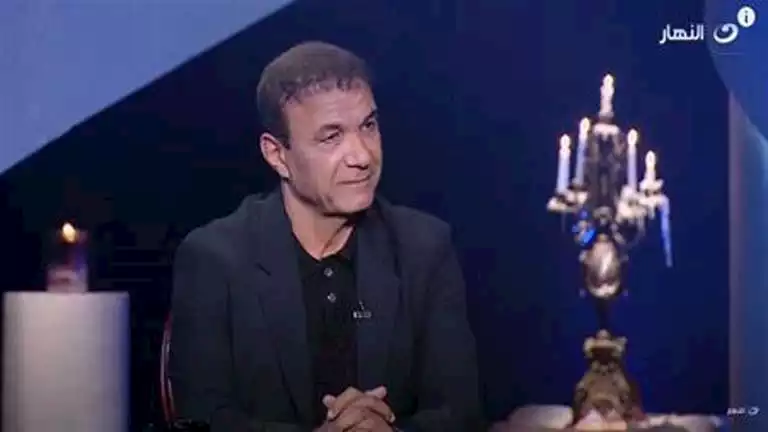 “إعلامنا نايم”.. أحمد الطيب يهاجم الكاف بخصوص مدرب بيراميدز