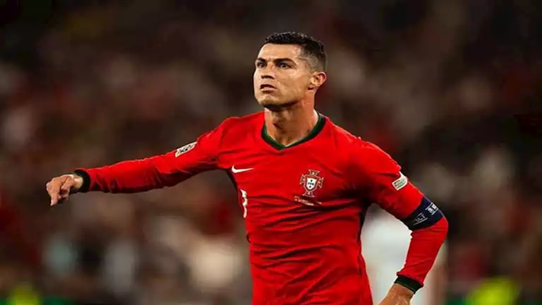 “خد مني القصة”.. شوبير ينهي الجدل بشأن مشاركة رونالدو مع الأهلي في كأس العالم