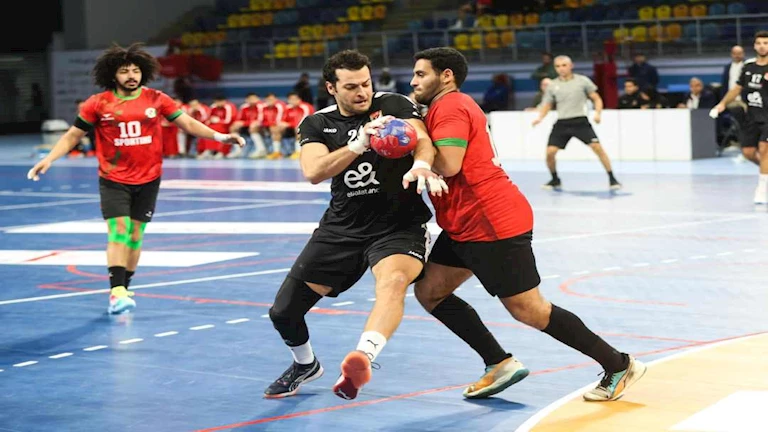 الأهلي يتوج بالسوبر المصري لكرة اليد